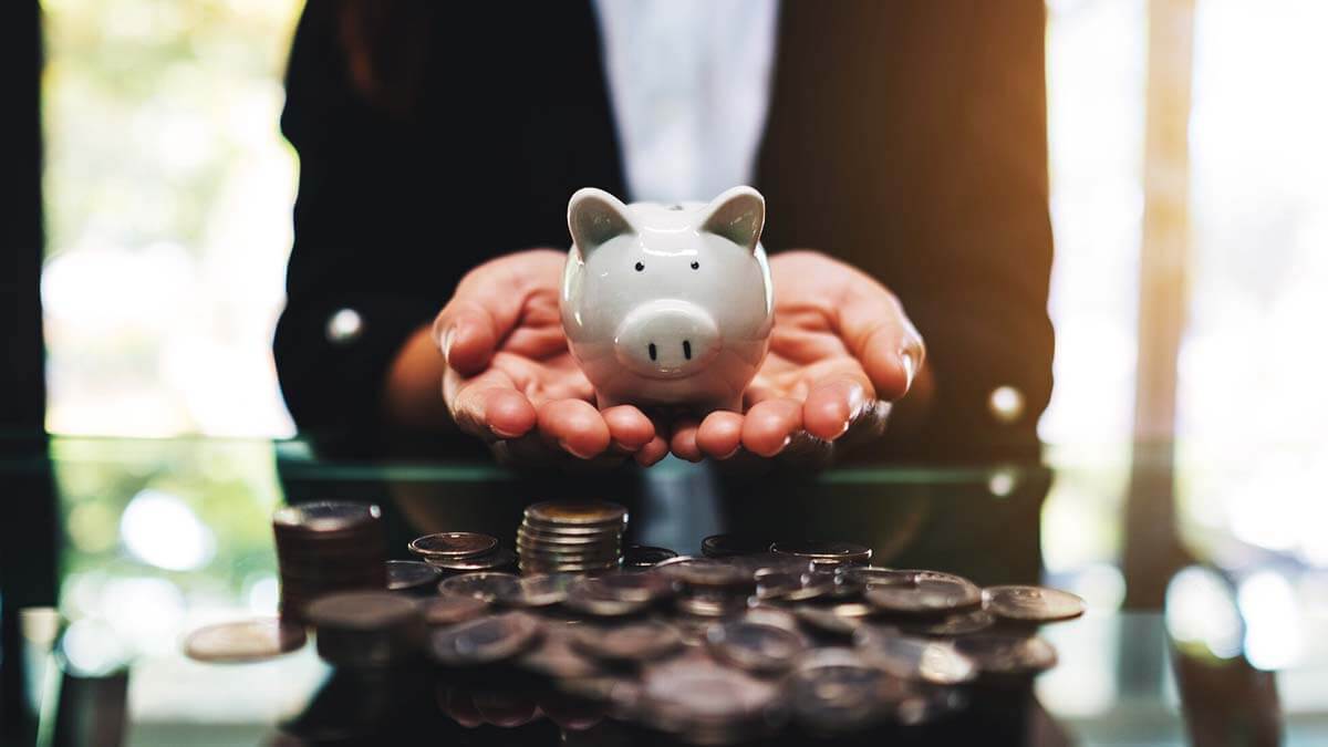 How to Give an Employee Salary Advance
